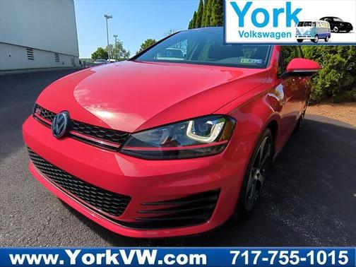 2017 Volkswagen Golf GTI 2.0T SE 4-Door