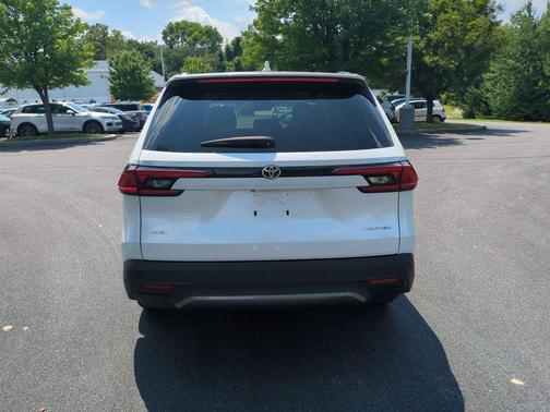 Pearl 2025 Toyota Grand Highlander Limited