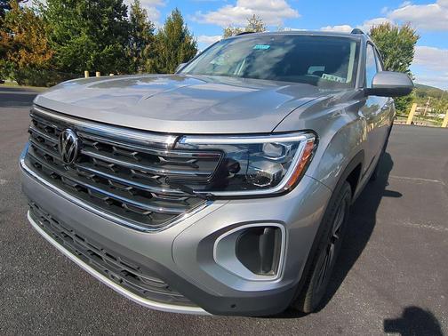 2026 Volkswagen Atlas 2.0T SE w/Technology 4MOTION