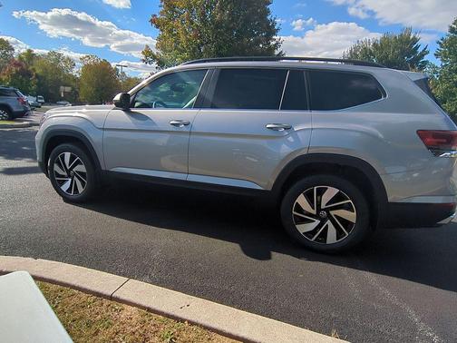 2026 Volkswagen Atlas 2.0T SE w/Technology 4MOTION