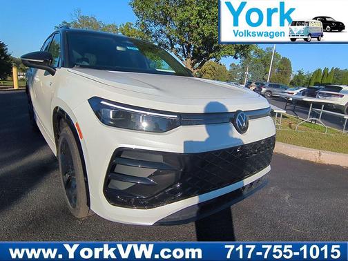 2025 Volkswagen Tiguan 2.0T SE R-Line Black 4MOTION