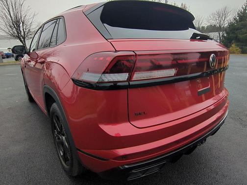 2025 Volkswagen Atlas Cross Sport 2.0T SEL