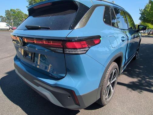 2025 Volkswagen Tiguan 2.0T SE 4MOTION