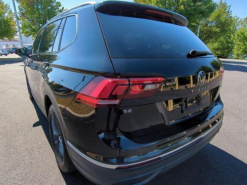 2024 Volkswagen Tiguan 2.0T SE 4MOTION