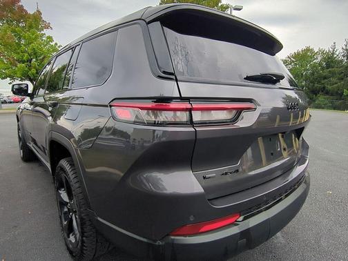 2022 Jeep Grand Cherokee L Altitude