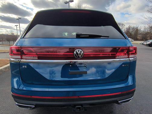 2025 Volkswagen Atlas 2.0T SE w/Technology 4MOTION