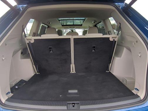 2025 Volkswagen Atlas 2.0T SE w/Technology 4MOTION