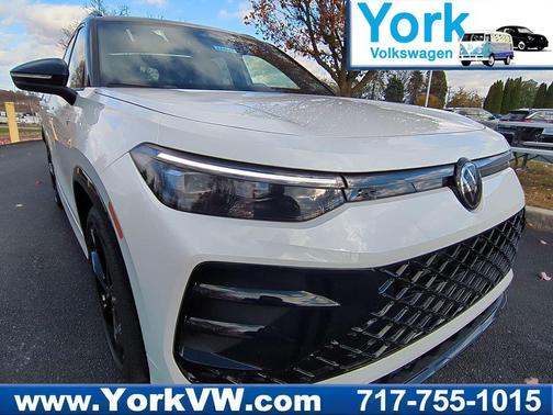 2026 Volkswagen Tiguan 2.0T SE R-Line Black