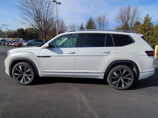 2026 Volkswagen Atlas 2.0T SEL Premium R-Line 4MOTION