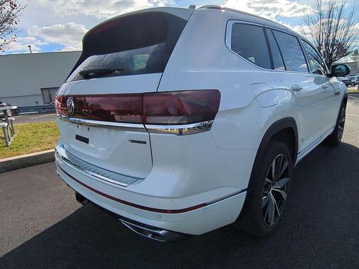 2026 Volkswagen Atlas 2.0T SEL Premium R-Line 4MOTION