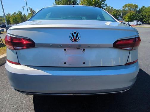 2020 Volkswagen Passat 2.0T SE