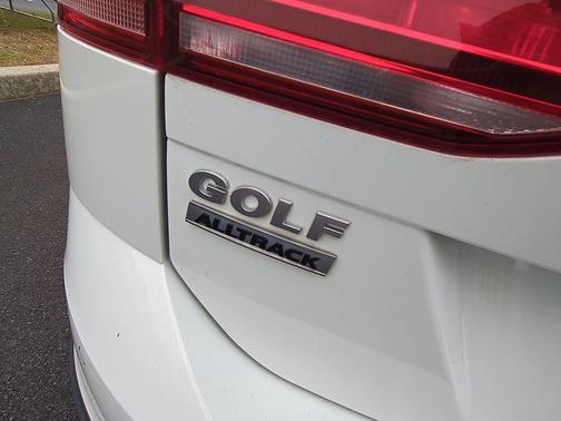 2017 Volkswagen Golf Alltrack TSI SE