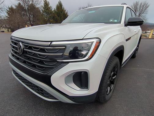 2026 Volkswagen Atlas Peak Edition