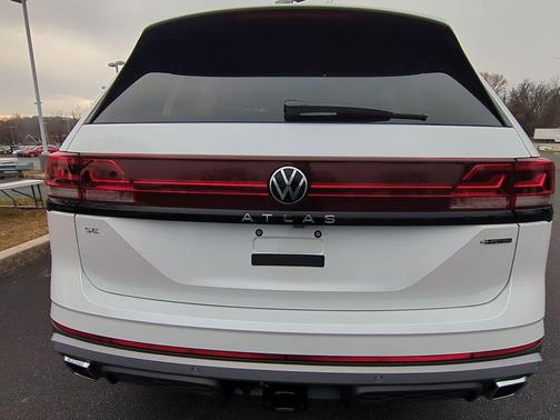 2026 Volkswagen Atlas Peak Edition