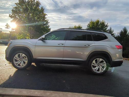 2021 Volkswagen Atlas 3.6L SE w/Technology