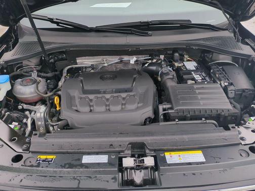 2024 Volkswagen Tiguan 2.0T SE 4MOTION