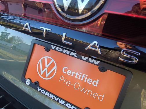 2025 Volkswagen Atlas 2.0T Peak Edition