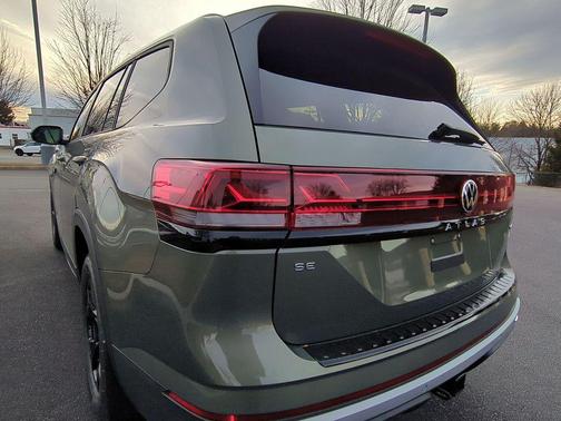 2026 Volkswagen Atlas Peak Edition