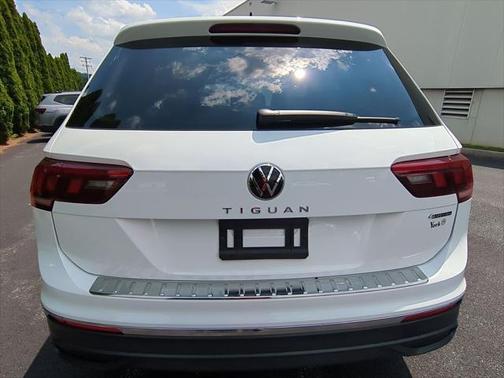 2024 Volkswagen Tiguan 2.0T Wolfsburg Edition