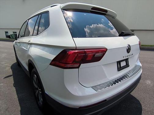 2024 Volkswagen Tiguan 2.0T Wolfsburg Edition