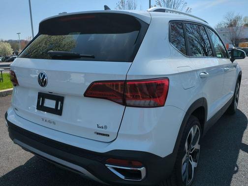 2022 Volkswagen Taos 1.5T SEL