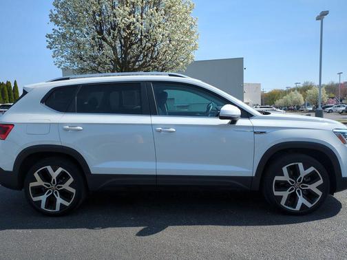 2022 Volkswagen Taos 1.5T SEL