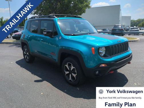 Bikini Metallic Clearcoat 2022 Jeep Renegade Trailhawk