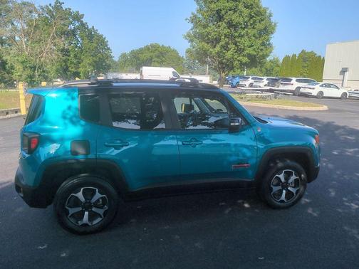 Bikini Metallic Clearcoat 2022 Jeep Renegade Trailhawk