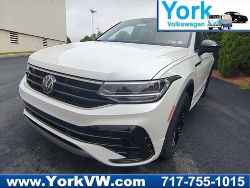 2024 Volkswagen Tiguan 2.0T SE R-Line Black