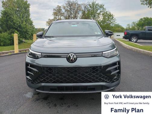platinum gray metallic 2026 Volkswagen Tiguan 2.0T SE R-Line Black 4MOTION