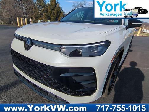 2025 Volkswagen Tiguan 2.0T SE R-Line Black 4MOTION