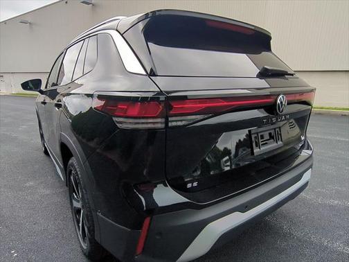 2025 Volkswagen Tiguan 2.0T SE 4MOTION