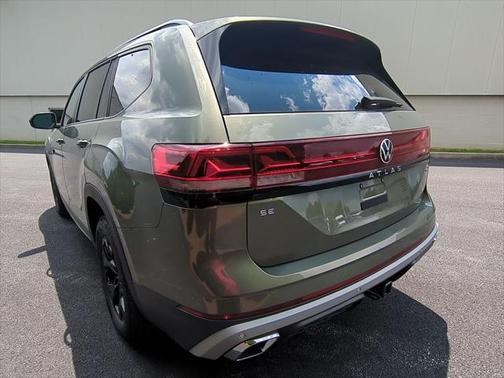 2025 Volkswagen Atlas 2.0T Peak Edition
