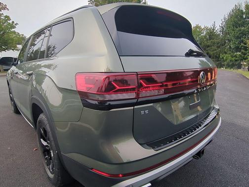 2025 Volkswagen Atlas 2.0T Peak Edition