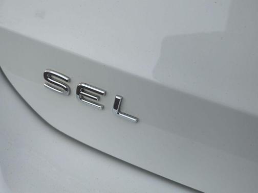 2023 Volkswagen Taos 1.5T SEL