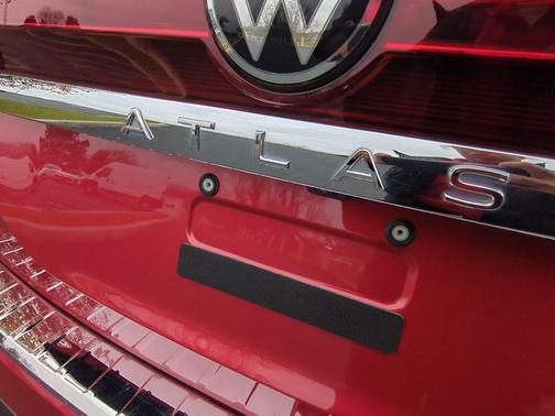 2025 Volkswagen Atlas 2.0T SE w/Technology 4MOTION