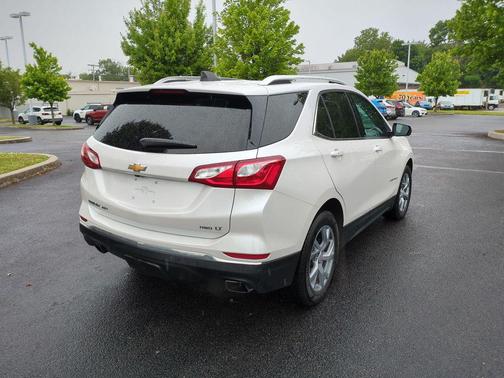 Iridescent Pearl Tricoat 2019 Chevrolet Equinox 1LT
