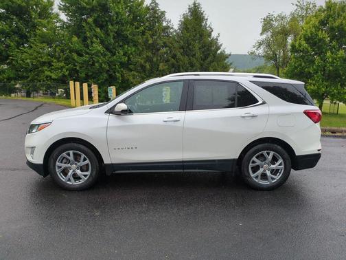 Iridescent Pearl Tricoat 2019 Chevrolet Equinox 1LT