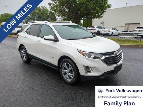 Iridescent Pearl Tricoat 2019 Chevrolet Equinox 1LT