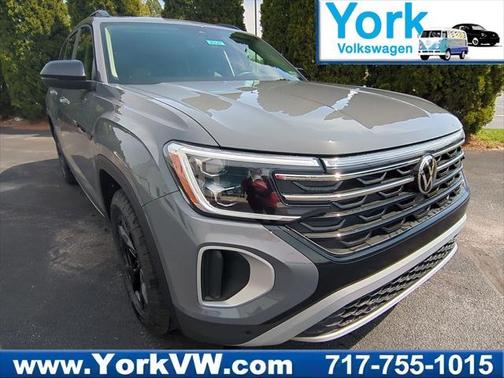 2025 Volkswagen Atlas 2.0T Peak Edition