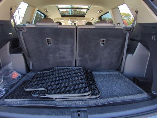 2025 Volkswagen Atlas 2.0T SEL