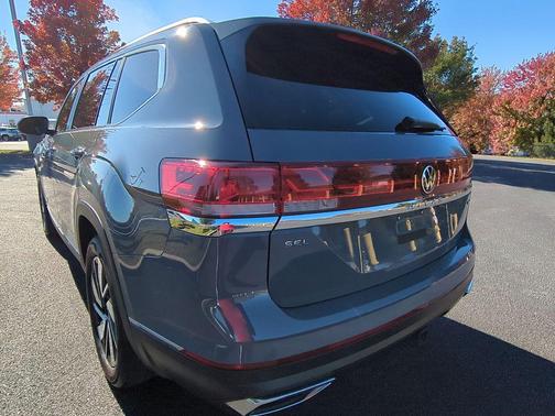 2025 Volkswagen Atlas 2.0T SEL