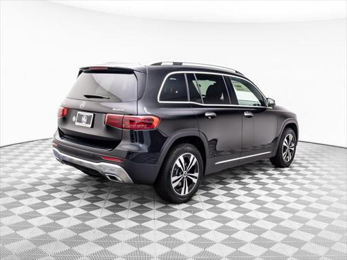 2025 Mercedes-Benz GLB 250 4MATIC
