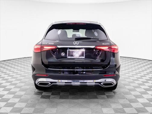 2025 Mercedes-Benz GLC 300 4MATIC