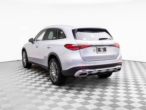 2026 Mercedes-Benz GLC 300 4MATIC