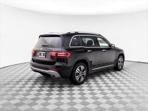 2025 Mercedes-Benz GLB 250 4MATIC