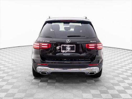 2025 Mercedes-Benz GLB 250 4MATIC