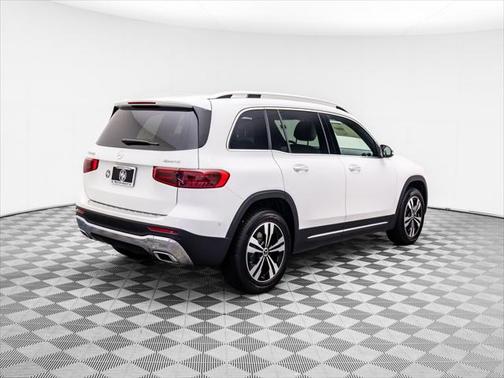 2025 Mercedes-Benz GLB 250 4MATIC