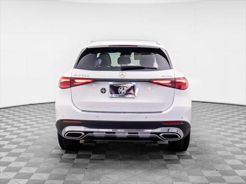 2025 Mercedes-Benz GLC 300 4MATIC