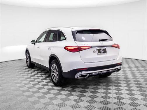 2025 Mercedes-Benz GLC 300 4MATIC